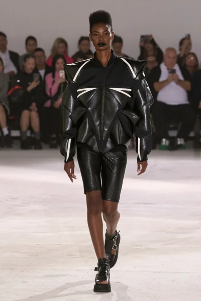 Look 26